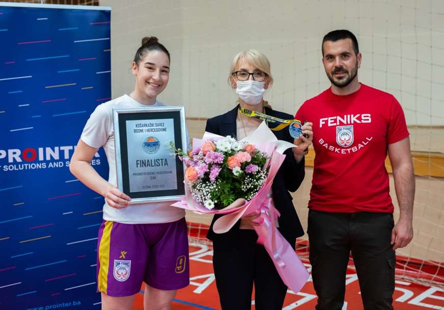 Uz podršku do titule vicešampiona BiH: ŽKK Feniks medalju dodijelio i Prointeru