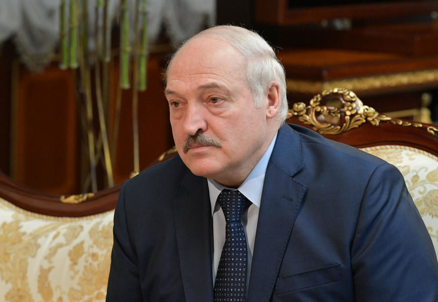 Lukašenko: Sankcije zapada neće uticati na vojnu industriju Bjelorusije