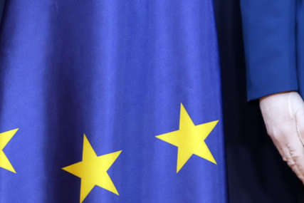 Evropska komisija predlaže UBLAŽAVANJE OGRANIČENJA za putovanja