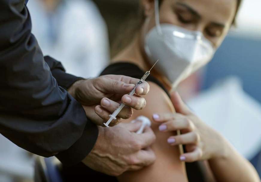 ČETVRTI KONTINGENT U BiH stiglo još 11.700 doza vakcina "Fajzer" od Evropske unije