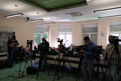 Prijavljeno 640 novinara, fotografa i snimatelja: Danas počinje vakcinacija medijskih radnika (FOTO)
