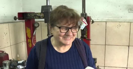 VRIJEDNA VULKANIZERKA Sa pajserom i klještima Jagoda radi duže od tri decenije