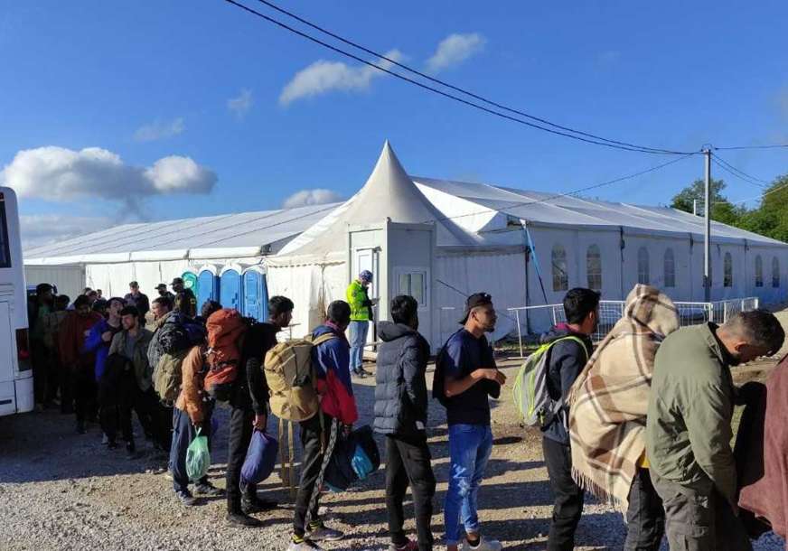 PRONAĐENI NA ČETIRI LOKACIJE U kamp Lipa izmješteno 255 migranata