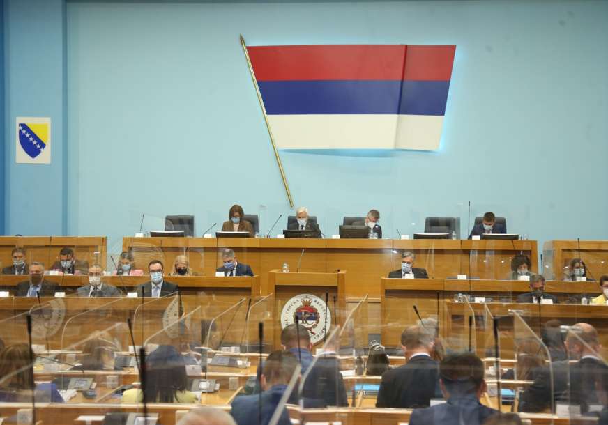 Danas sastanak u NSRS: Politički lideri u Srpskoj JEDINSTVENI PROTIV ODLUKA Valentina Incka