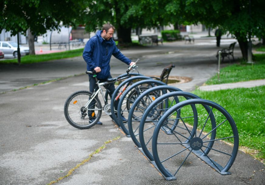 U cilju bolje infrastrukture: Postavljeni novi parkinzi za bicikle