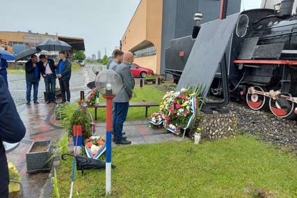 DALI ŽIVOTE ZA SRPSKU U Prijedoru služen pomen za 28 poginulih željezničara