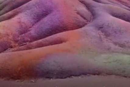 Pijesak se preliva u sedam boja: Ova pustinja je ČUDO PRIRODE i neviđena atrakcija u svijetu (VIDEO)