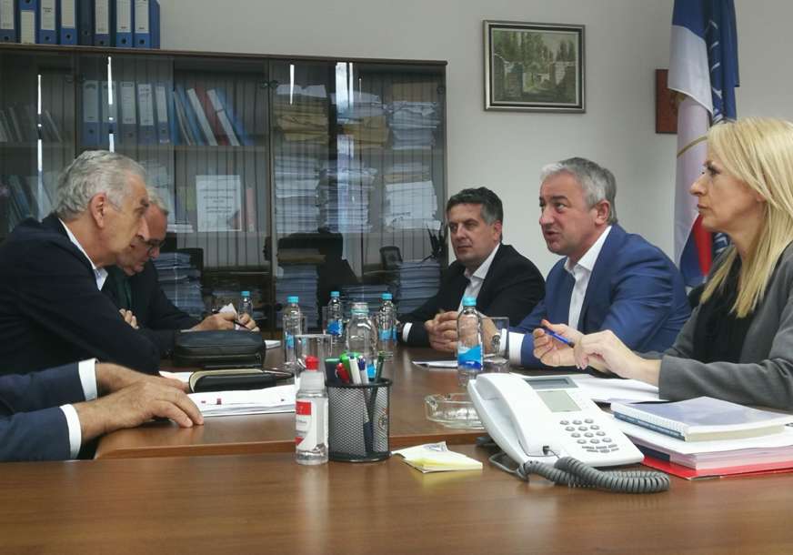 "Onemogućiti izbornu korupciju" Iz Radne grupe opozicionih stranaka poručuju da je neophodna izmjena Izbornog zakona BiH