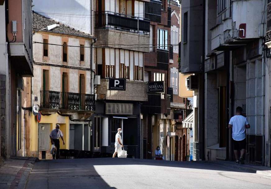 ŽELE OŽIVJETI TURIZAM Španija otvara svoje granice za vakcinisane putnike