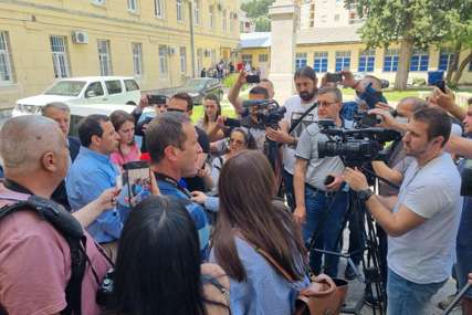 VUKANOVIĆ PUŠTEN Narodni poslanik izašao iz Policijske stanice u Trebinju