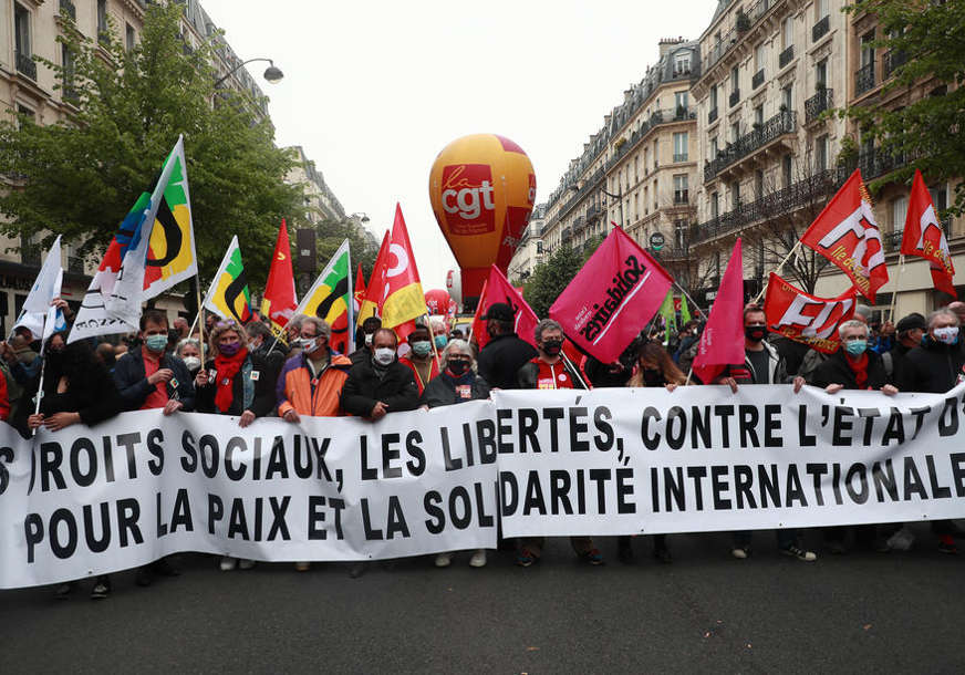 BEZ OBZIRA NA KORONU Širom Francuske skupovi povodom 1. maja