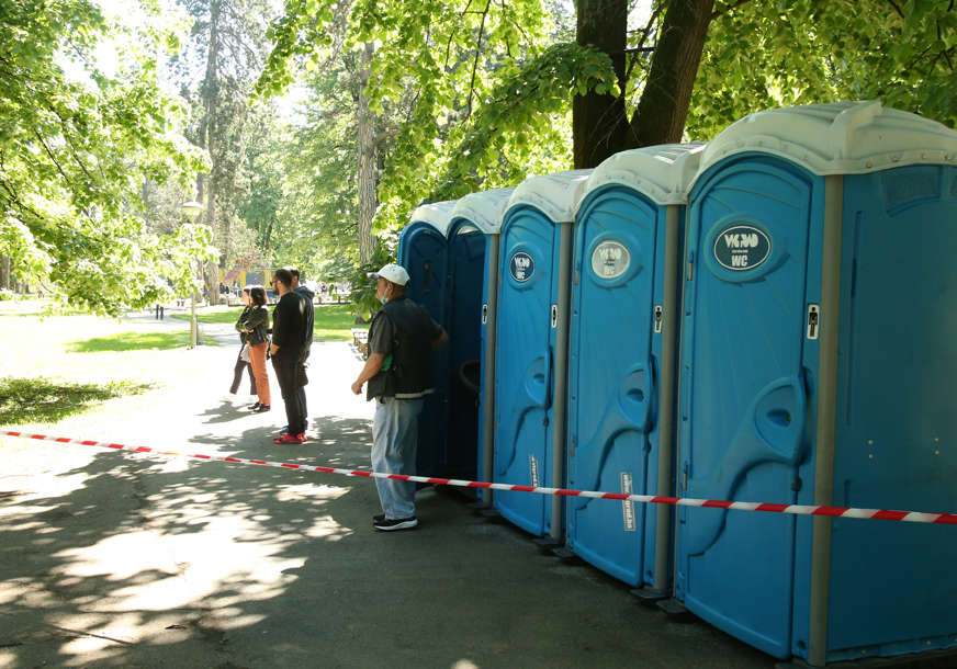 "Nužno zlo" kvari sliku Banjaluke: Građani traže zamjenu za toalet kabine