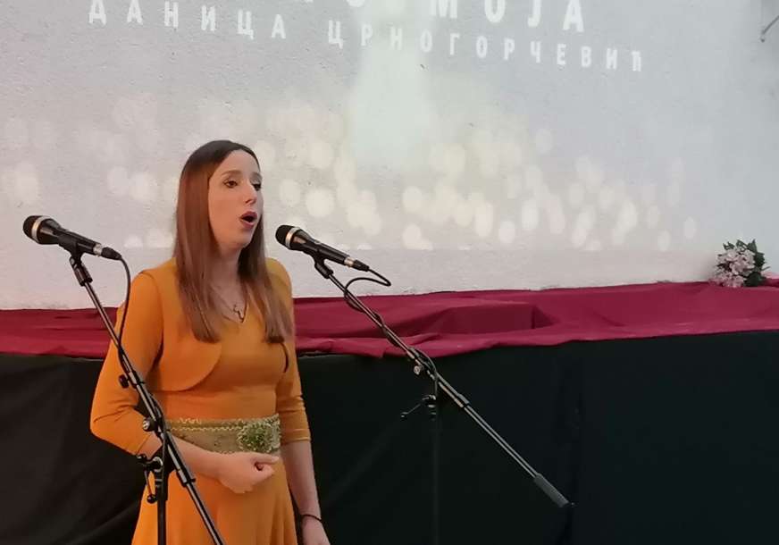 U Mrkonjić Gradu održan koncert etno i duhovne muzike Danice Crnogorčević