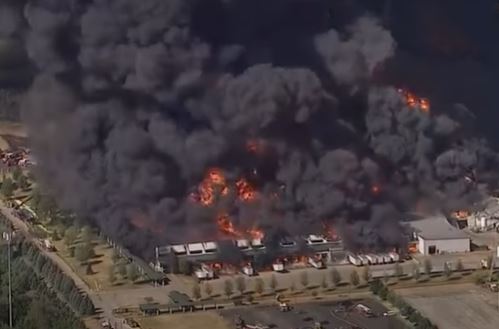 Evakuisan krug od dva kilometra: Eksplozija u fabrici hemijskih proizvoda (VIDEO)