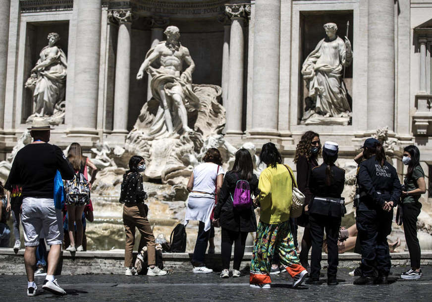 UMRLO 77 LJUDI U protekla 24 sata u Italiji zaraženo još 2.199 osoba