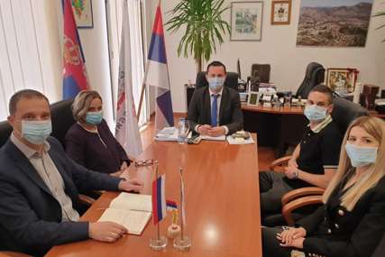 "Jedan od najvećih ambasadora Trebinja" Mijat Gaćinović posjetio gradsku upravu
