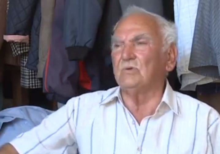 Njegov zanat nema ko da naslijedi: Petar šest decenija pravi šešire (VIDEO)