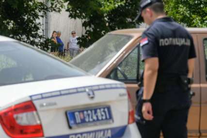 Strašne scene u Srbiji: Mladić izboden u bašti kockarnice (FOTO)