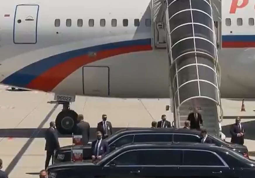 Putin stigao u Ženevu, uskoro sastanak sa Bajdenom (VIDEO)