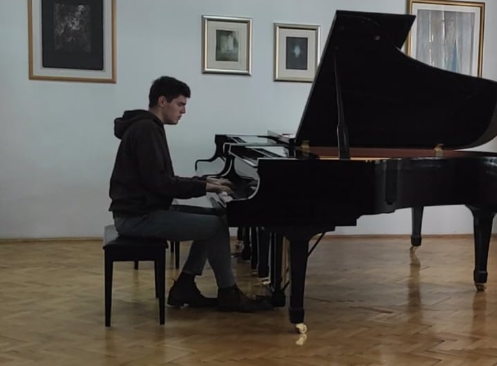 Banjalučki student klavira nagrađen na festivalu u Beogradu