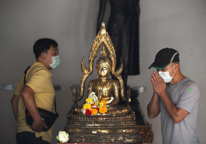 “NESTALE DUŠE” SAD u Kambodžu vraćaju 27 ukradenih antikviteta