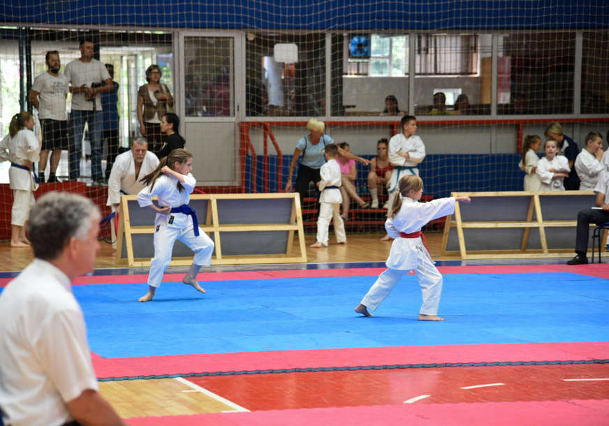 Deveti karate turnir: U dvorani "Borik" se takmiči preko 450 karatista