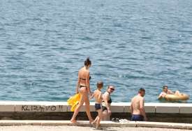 Plata 2.000 evra, ali NEMA KO DA RADI: Gazda ponudio posao na plaži, mladić sa iskustvom otkrio kako to zaista funkcioniše