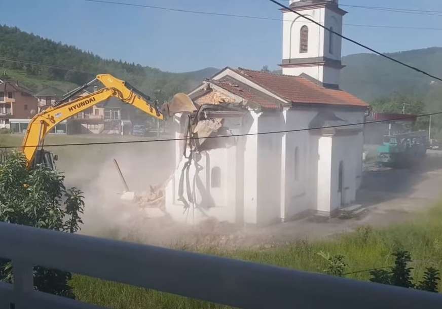 Presuda Evropskog suda: Počelo uklanjanje crkve iz dvorišta Fate Orlović