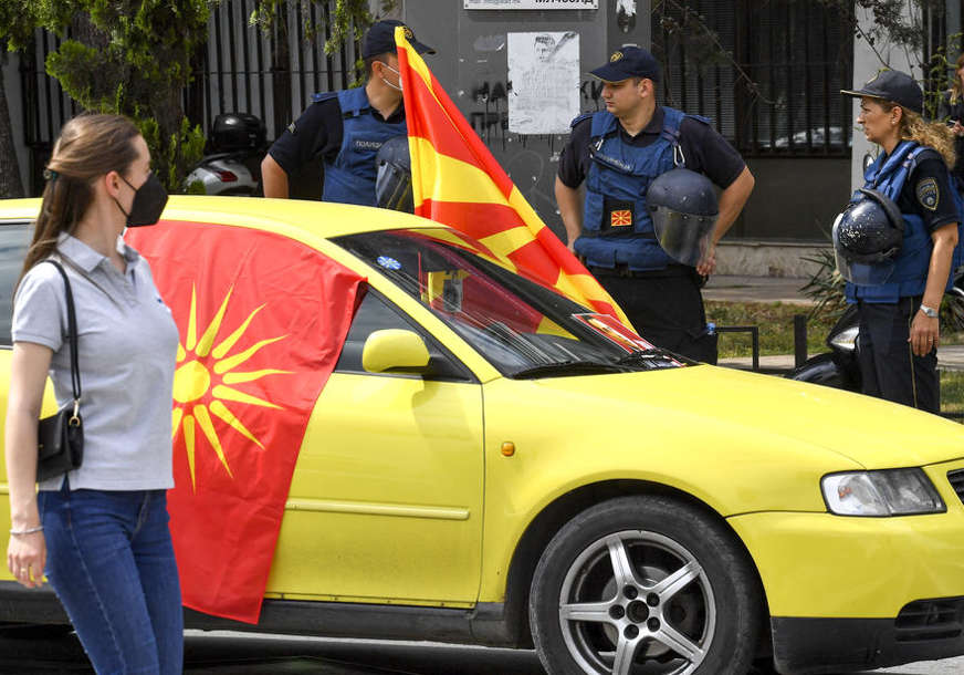 Sjeverna Makedonija od iduće sedmice izdaje dokumenta sa NOVIM USTAVNIM IMENOM države