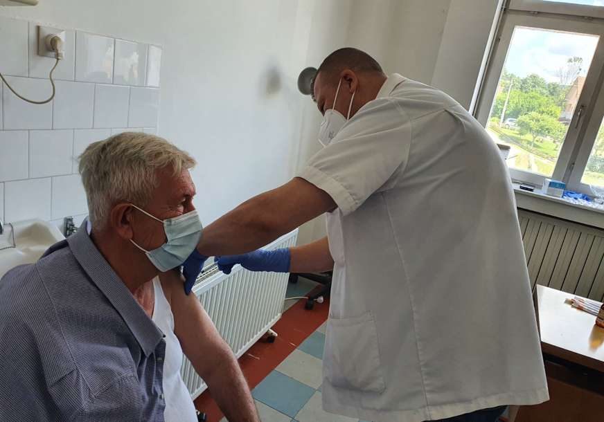 DANAS NASTAVAK IMUNIZACIJE U Loparama vakcinisano 1.400 osoba