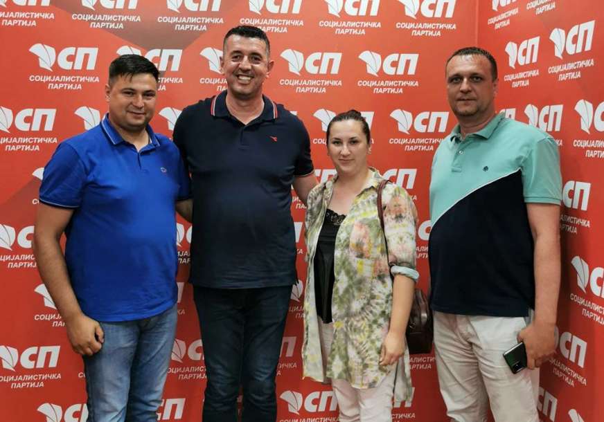 Nezadovoljni stanjem u stranci: Članovi Mjesnog odbora SPS Trn pristupili Socijalističkoj partiji