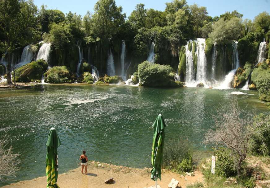 Ovo je grad u BiH koji ima više vode nego cijela država Izrael: Magični vodopadi na rijeci sa sedam imena (FOTO)