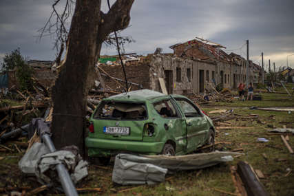 "OVO JE APOKALIPSA" Raste broj žrtava razornog tornada u Češkoj, nevrijeme uništilo 2.000 kuća (VIDEO, FOTO)