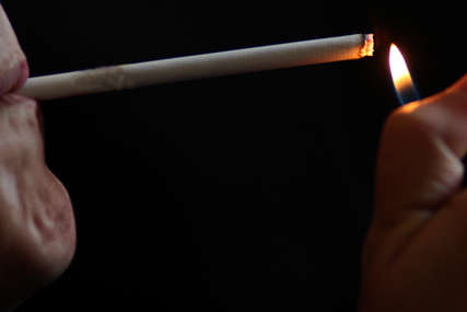 Loša navika koje se teško rješavamo: Istraživanje pokazalo ko teže ostavlja cigarete, žene ili muškarci