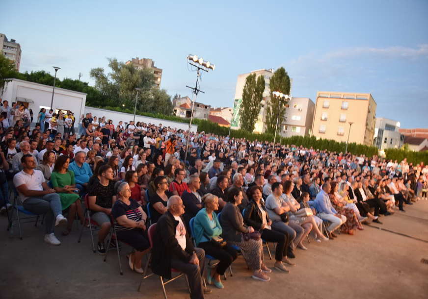 FOTO: SRNA