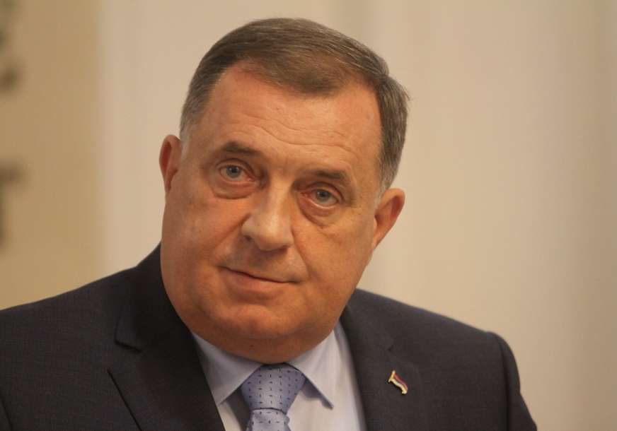 "Možemo razgovarati ako SUSPENDUJU INCKOVU ODLUKU" Dodik poručio da se Srpska neće povući ni pedalj u političkoj borbi