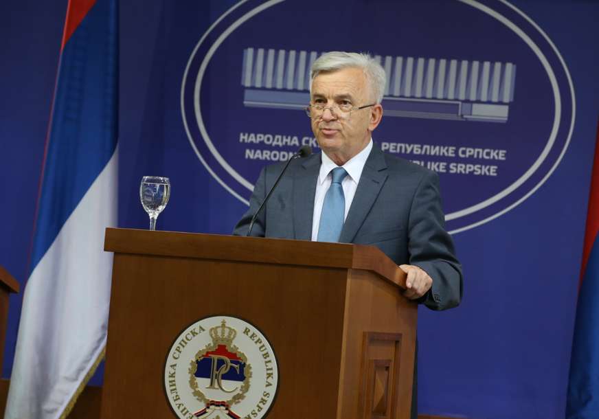 „Lakša hirurška intervencija“ Oglasila se Narodna skupština povodom odsustva predsjednika Čubrilovića