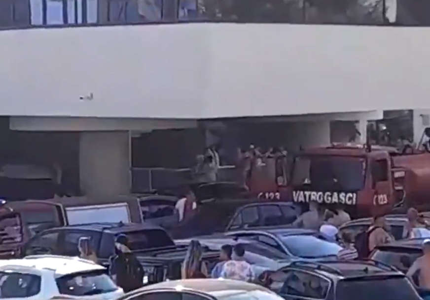 Požar u hotelu u Neumu, intervenisali vatrogasci (VIDEO)