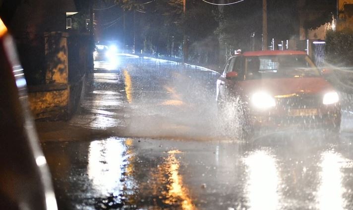 U Istri kiša OBOJILA automobile i krovove: Nevrijeme protutnjalo Hrvatskom (FOTO)