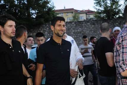 Najbolji teniser svijeta zasluženo uživa: Novak Đoković poslije Svetog Stefana otišao u Kotor (FOTO)