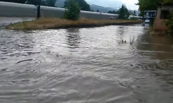 Poplave i u Srbiji: U jednoj opštini proglašena VANREDNA SITUACIJA