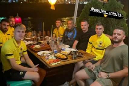 VRANJEŠ DOMAĆIN Igrači AEK završili u poznatom sarajevskom restoranu