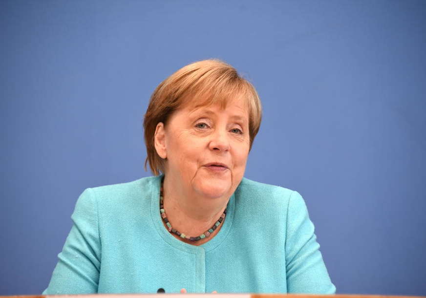 Reagovala i Merkelova: Njemačka mora ubrzati vakcinaciju da se izbjegne preopterećivanje zdravstvenog sistema