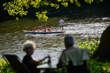 U nedjelju poslijepodne na Abaciji: Trka dajak čamaca za kraj "Ljeta na Vrbasu"
