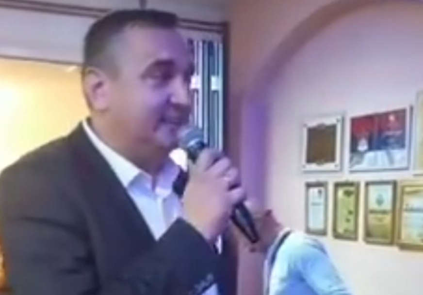 Zapjevao i gradonačelnik Prijedora: Dodik DOBIO KONKURENCIJU (VIDEO)