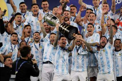 SKINUO PROKLETSTVO Mesi osvojio trofej sa Argentinom (VIDEO)