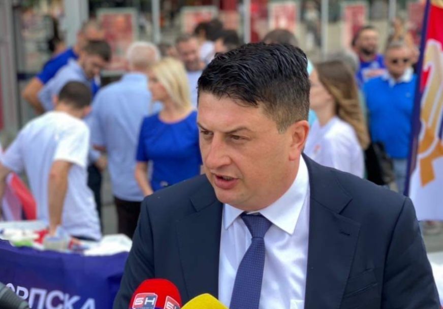 "SDS će podržati Zakon o ćirilici" Radović kaže da nema jedinstva sa onima koji su Srpsku doveli u katastrofalnu situaciju