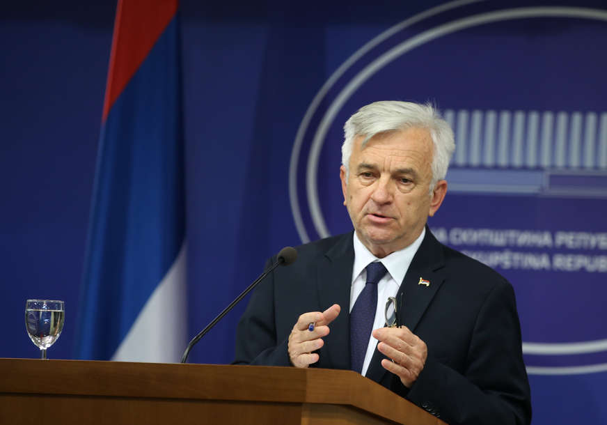 Čubrilović: Usvajanje prvog Ustava Srpske temelj slobode naroda