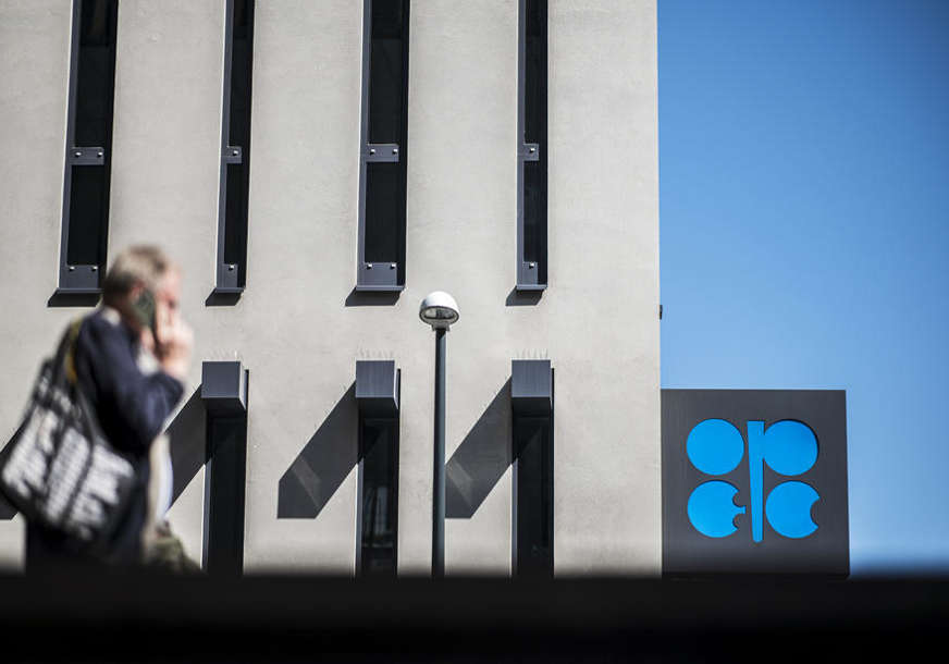 FIJASKO PREGOVORA OPEK Cijena nafte na trogodišnjem maksimumu