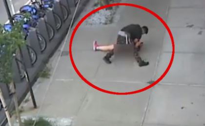 Pokušaj silovanja usred bijela dana: Muškarac zaskočio djevojku na ulici, policija traga za njim (VIDEO)